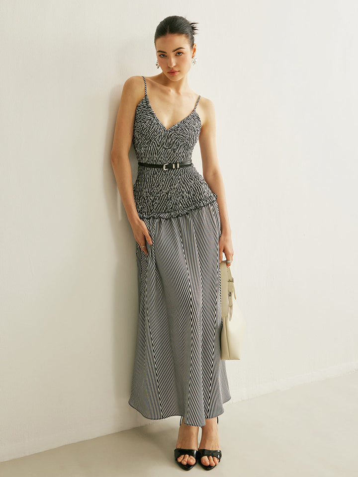 Shirred V-Neck Sleeveless Pleated Dress