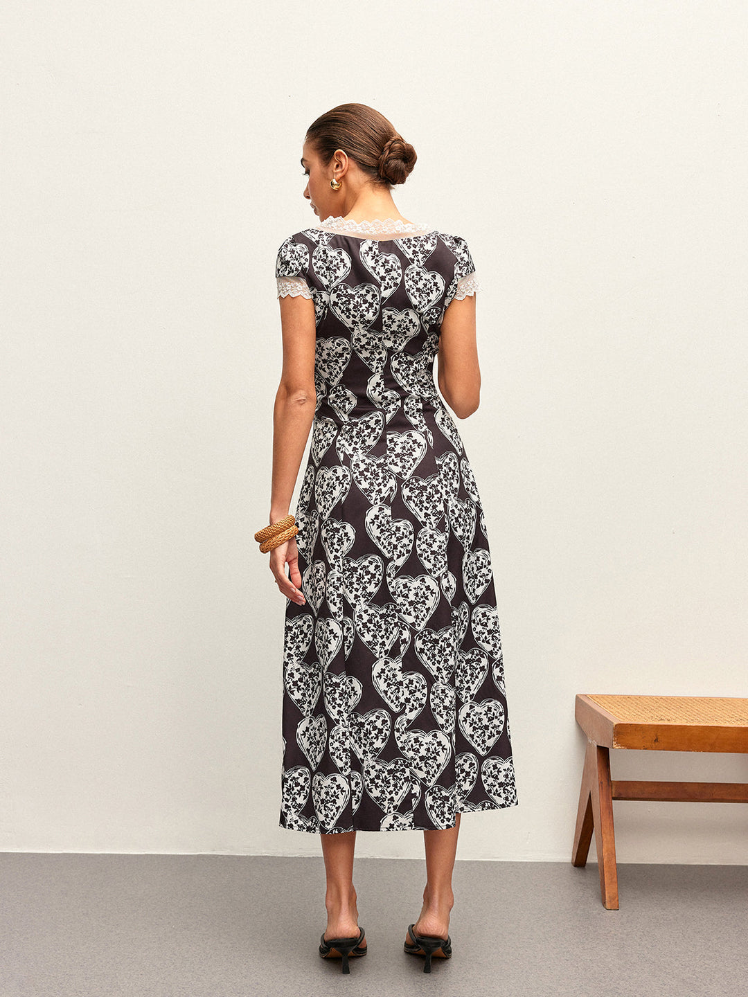 Floral Print V-Neck Tie-Bow Dress