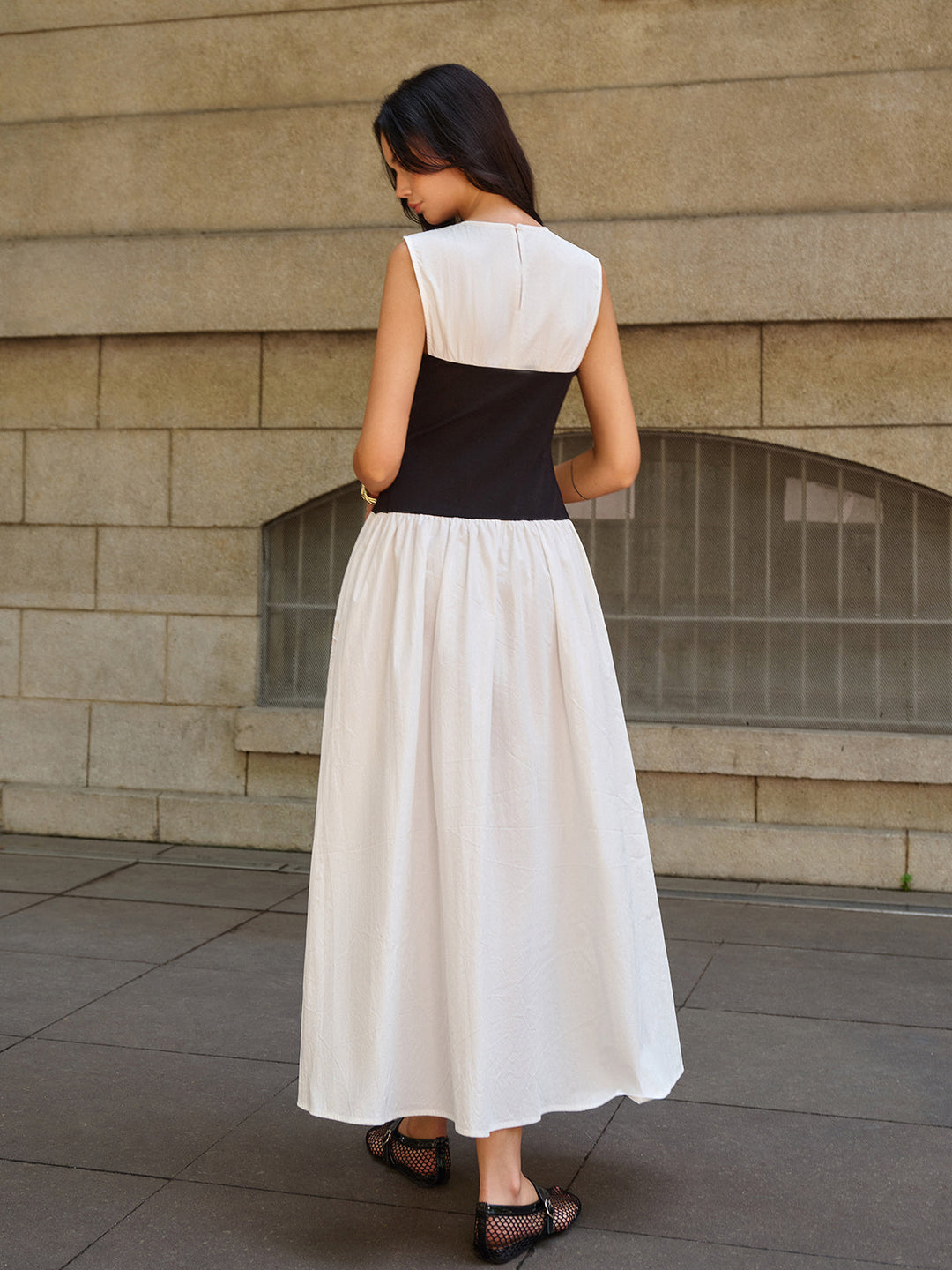 Sleeveless Color-Block Maxi Dress