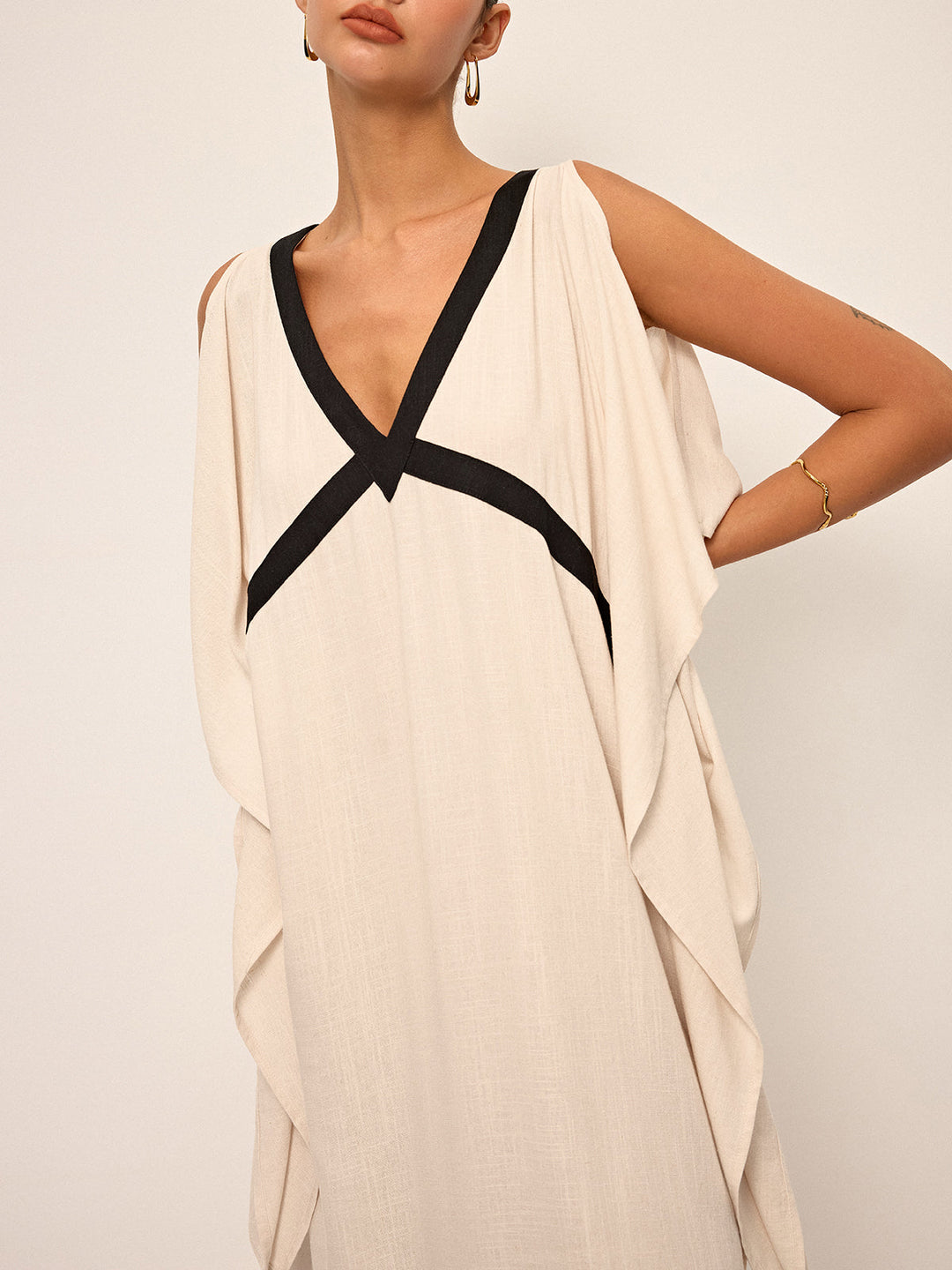 Contrast Trim Maxi Dress with Slit
