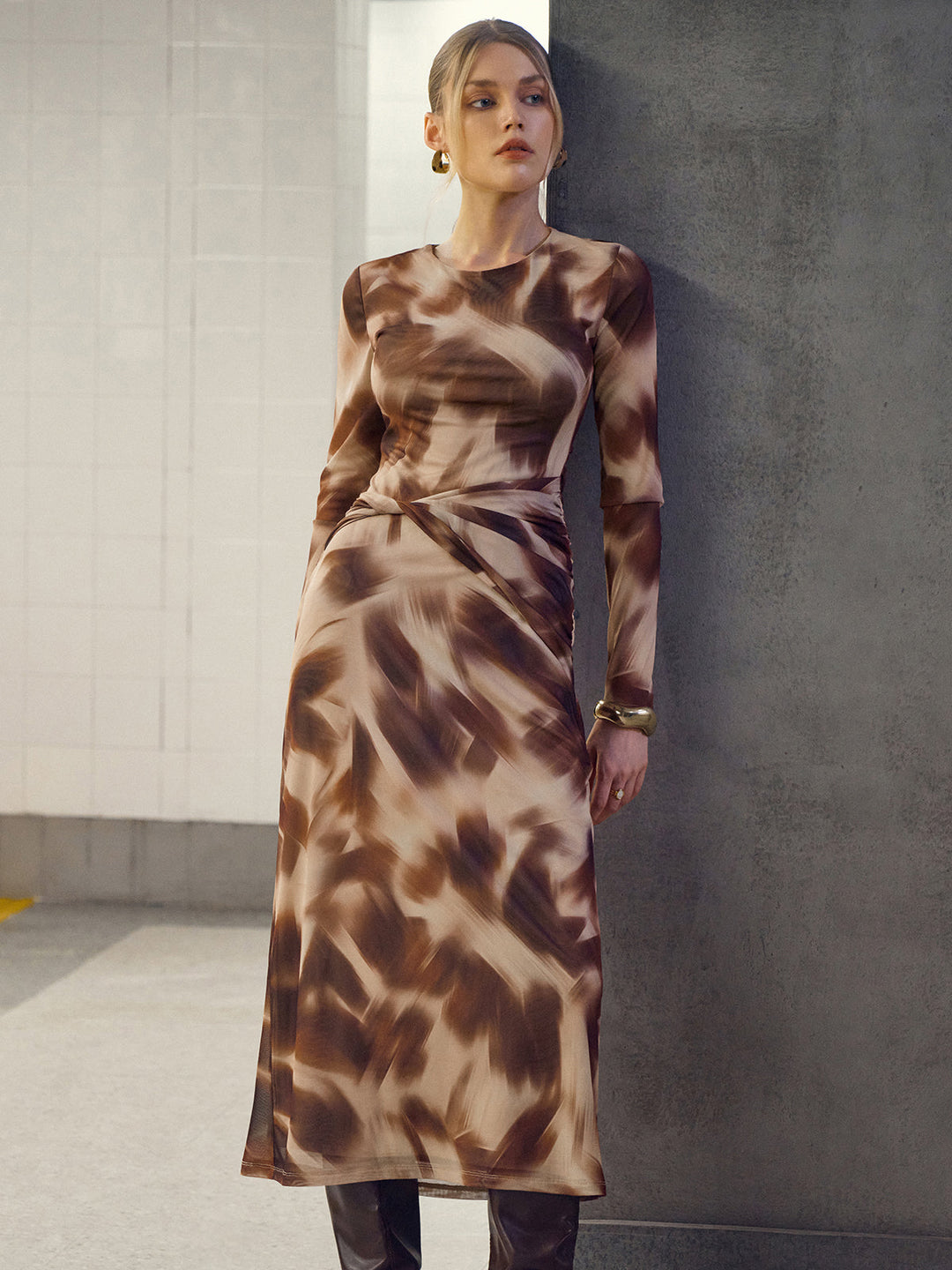 Abstract Print Twisted Mesh Midi Dress