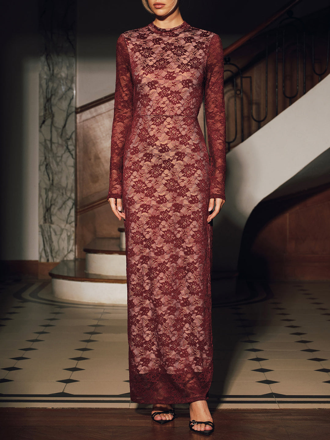 Lace Long Sleeve Fitted Backless Maxi Dress