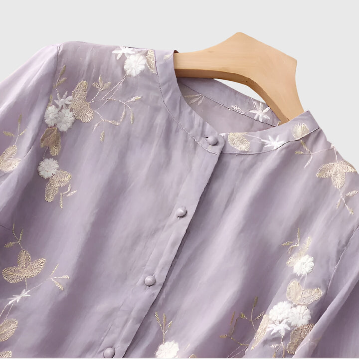 Nellie™ | Elegant Top with Embroidered Flowers